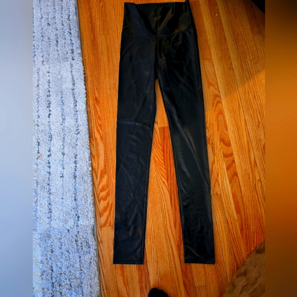 Cherish Faux leather leggings size small
